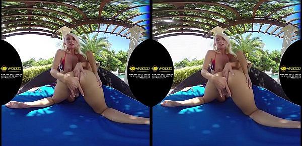  Blondes playing some Pokemon Go outside - 3000girls.com Ultra 4K VR